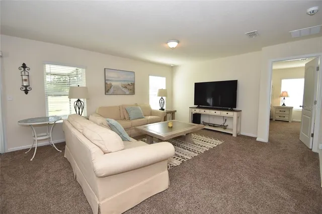 $2,250 | 27 Grand Par Court, Bunnell, FL 32110