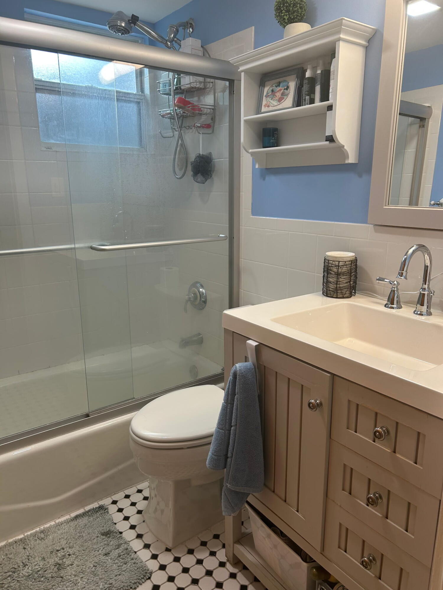 331 Ave F Key West, FL 33040 - Photo 6 of 18 20260419_193318577_iOS 1
