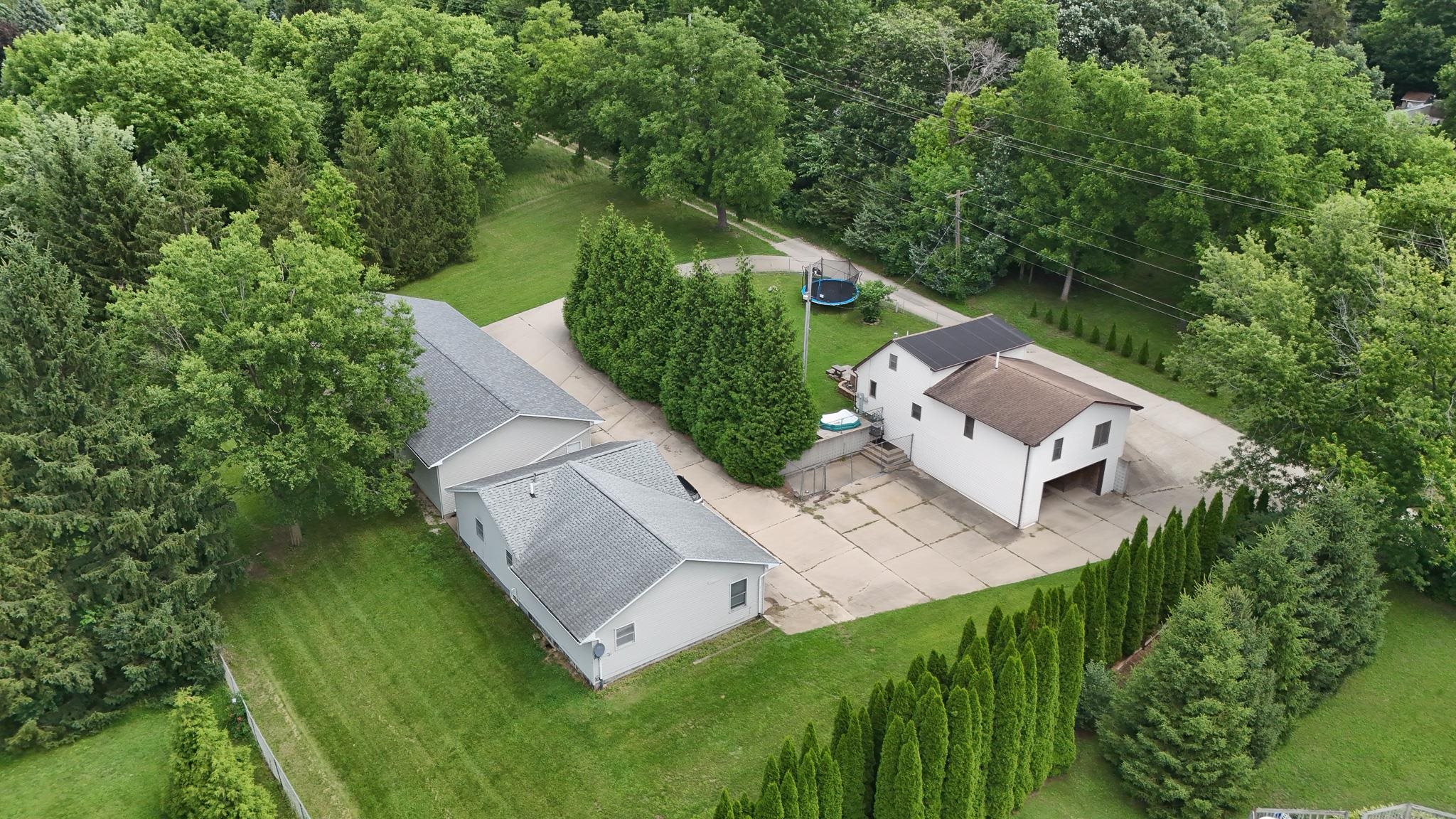 910 Stony Point Road Dixon, IL 61021 - Photo 8 of 44