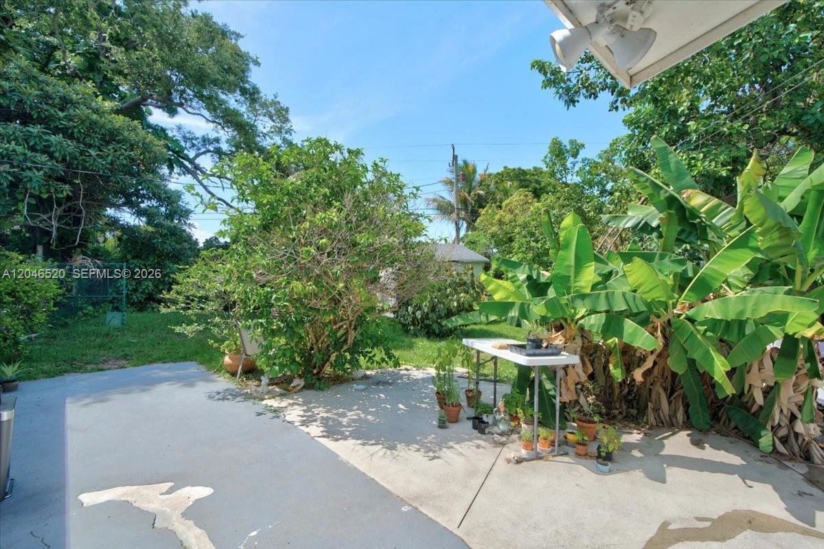 9841 Southwest 157th Terrace Miami, FL 33157 - Photo 45 of 54
