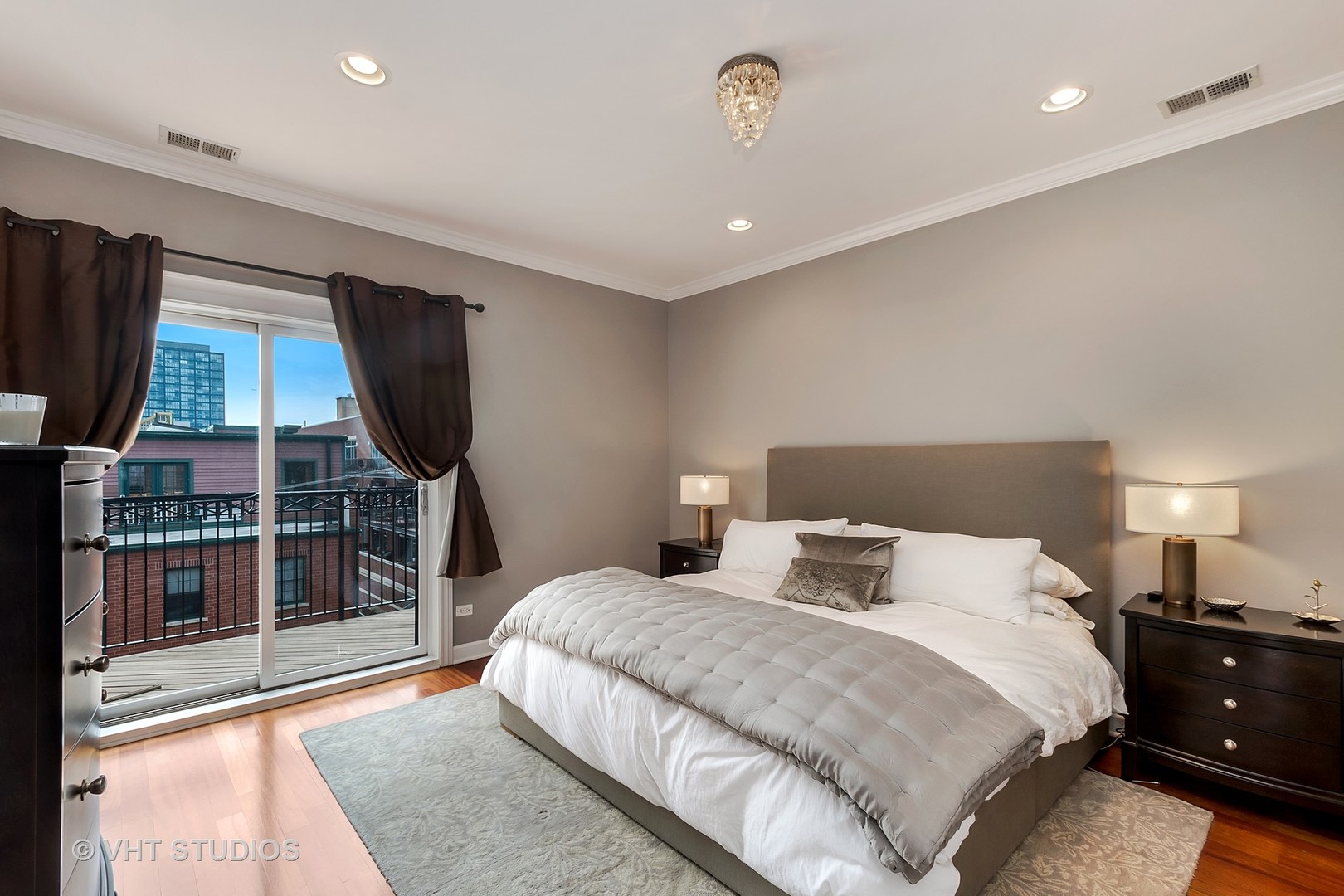 1035 West Madison Street, Unit 4 Chicago, IL 60607 - Photo 8 of 17