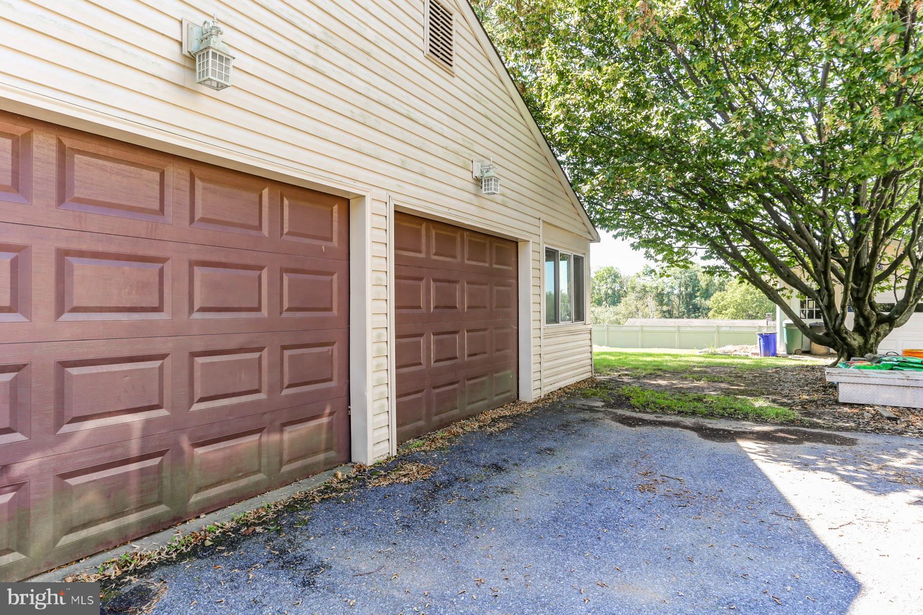6185 Bell Road Harrisburg, PA 17111 - Photo 4 of 38 Gallery Image 4