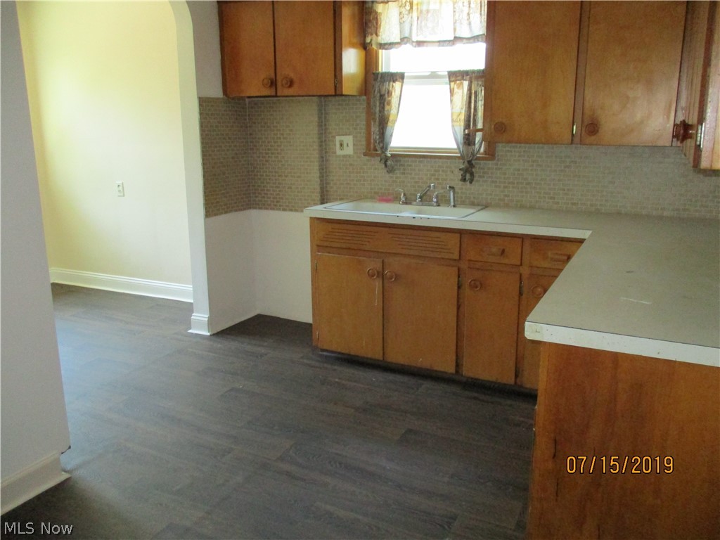 392 Reed Avenue Akron, OH 44301 - Photo 4 of 16 Gallery Image 4