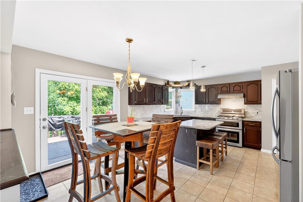 7020 Franklin Road Seven Fields, PA 16046 - Photo 6 of 36