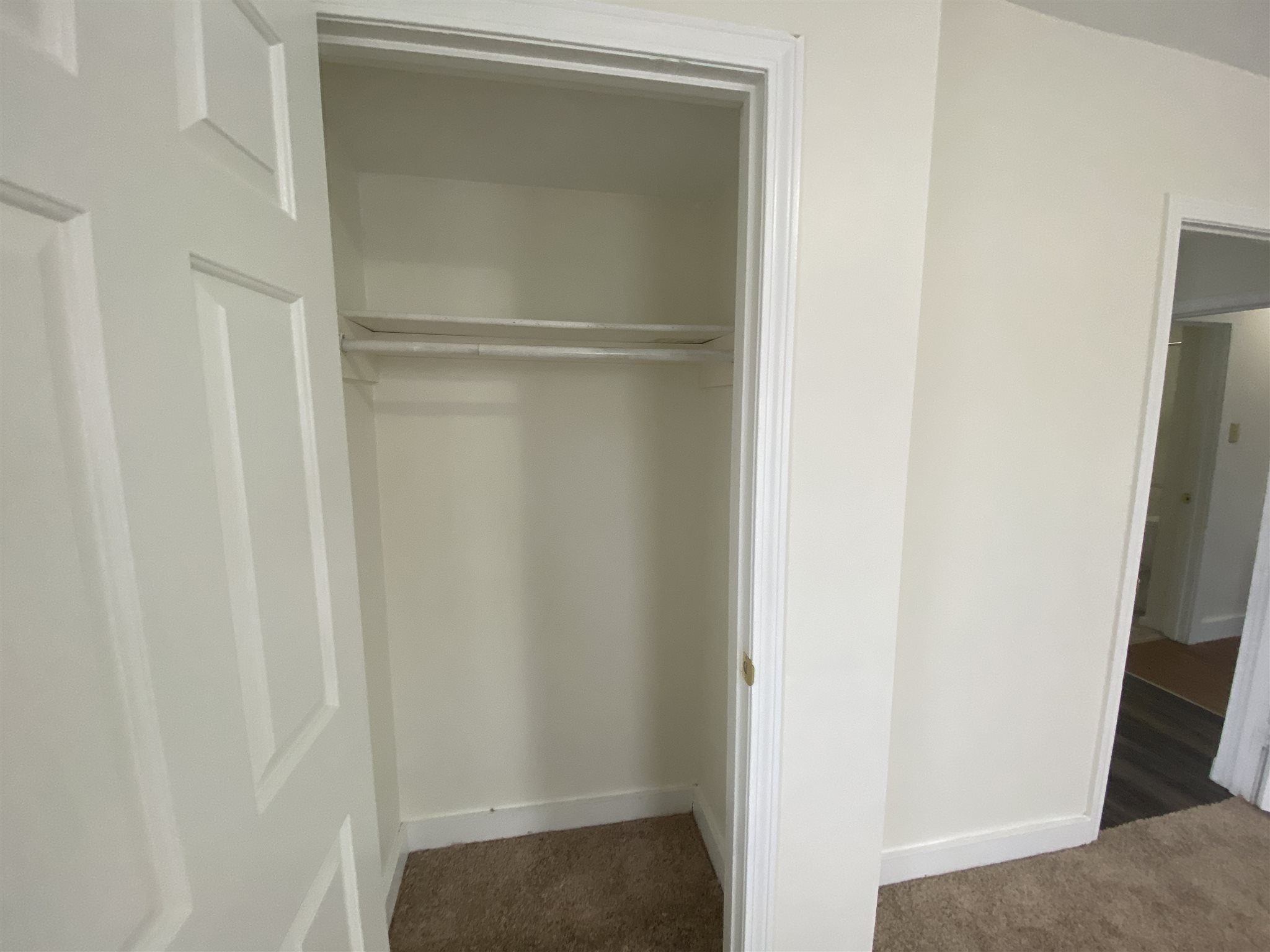 22 Ferry Street, Unit 2 Manchester, NH 03102 - Photo 34 of 40