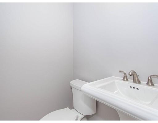 39 Rockridge Road Waltham, MA 02453 - Photo 18 of 30 Gallery Image 18
