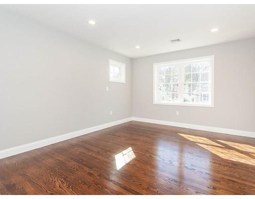 39 Rockridge Road Waltham, MA 02453 - Photo 21 of 30 Gallery Image 21