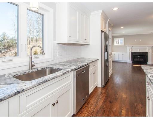 39 Rockridge Road Waltham, MA 02453 - Photo 5 of 30 Gallery Image 5