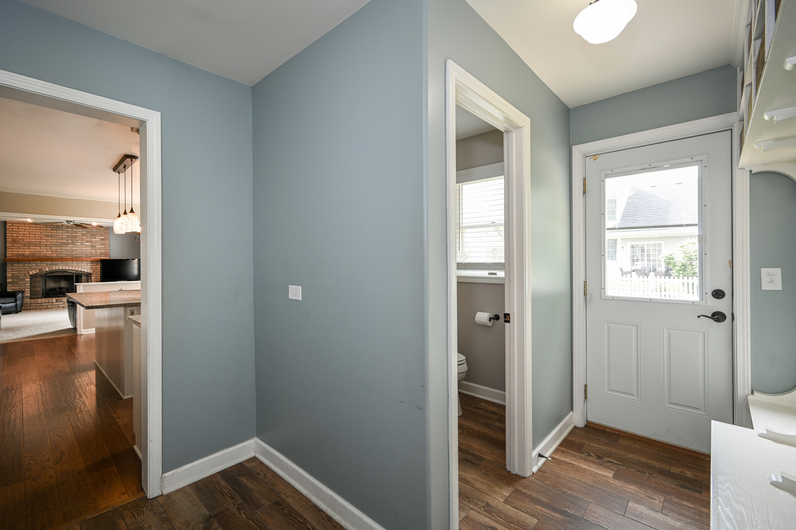 2405 Fairfax Road St. Charles, IL 60174 - Photo 17 of 32
