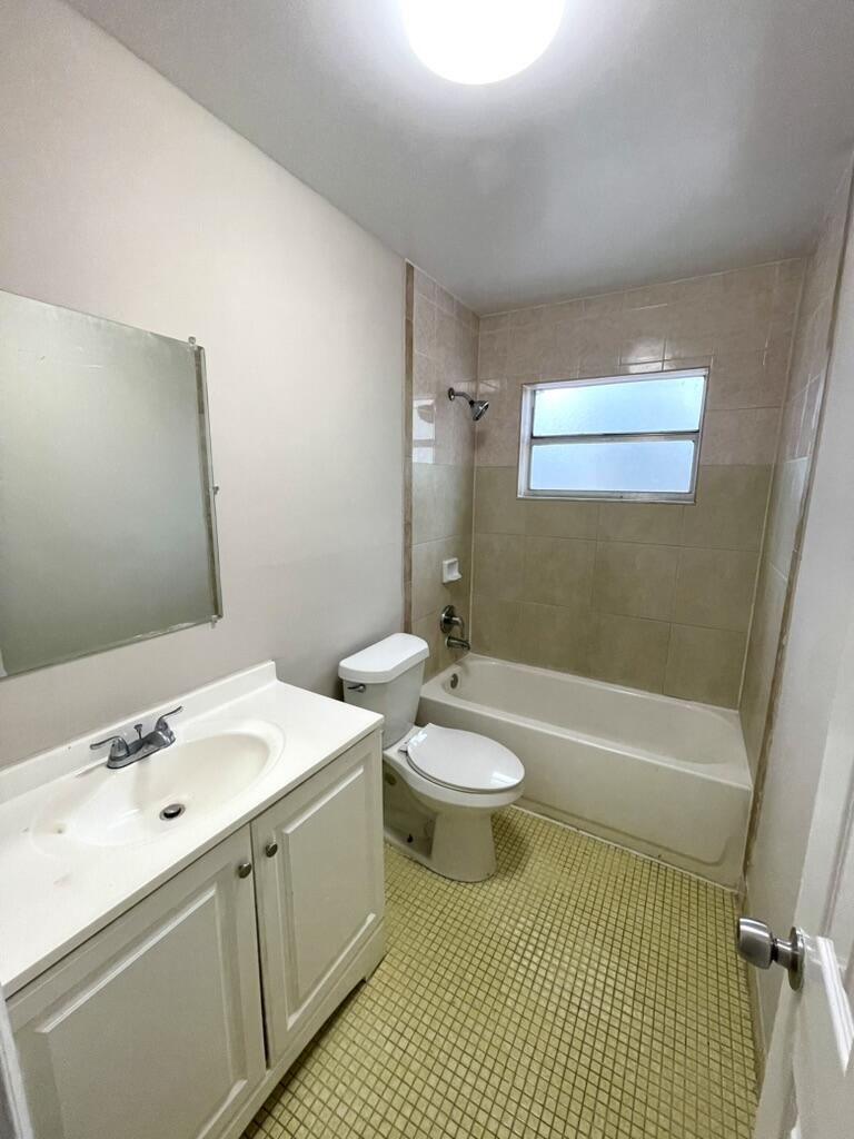 6140 Southwest 3rd Street Margate, FL 33068 - Photo 15 of 24 Guest Bathroom