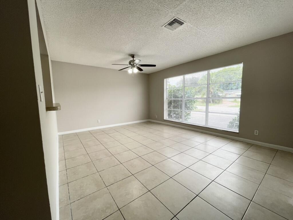 6140 Southwest 3rd Street Margate, FL 33068 - Photo 4 of 24 Living Area
