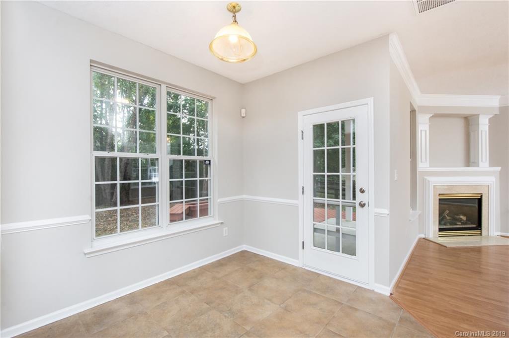 12165 Old Willow Road Charlotte, NC 28269 - Photo 13 of 26