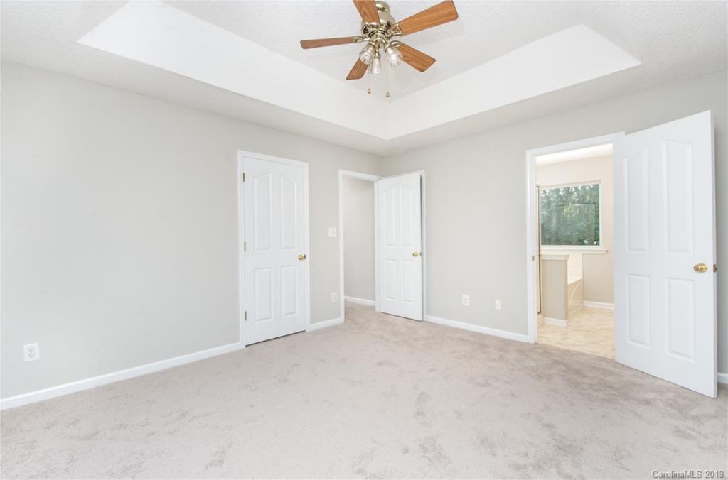 12165 Old Willow Road Charlotte, NC 28269 - Photo 16 of 26