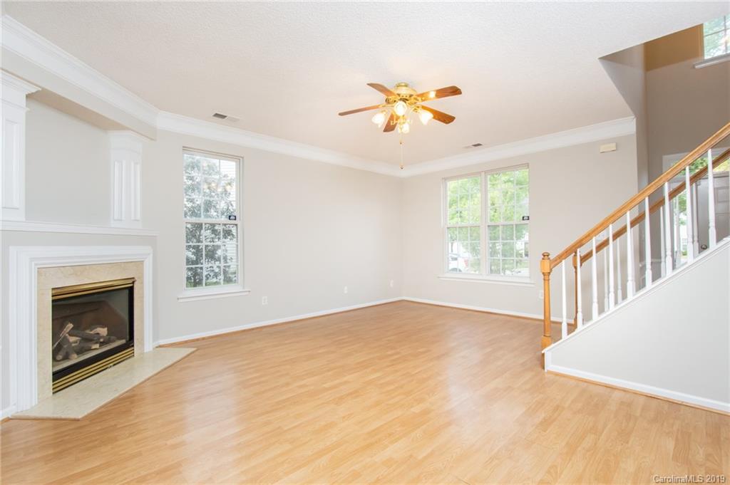 12165 Old Willow Road Charlotte, NC 28269 - Photo 3 of 26