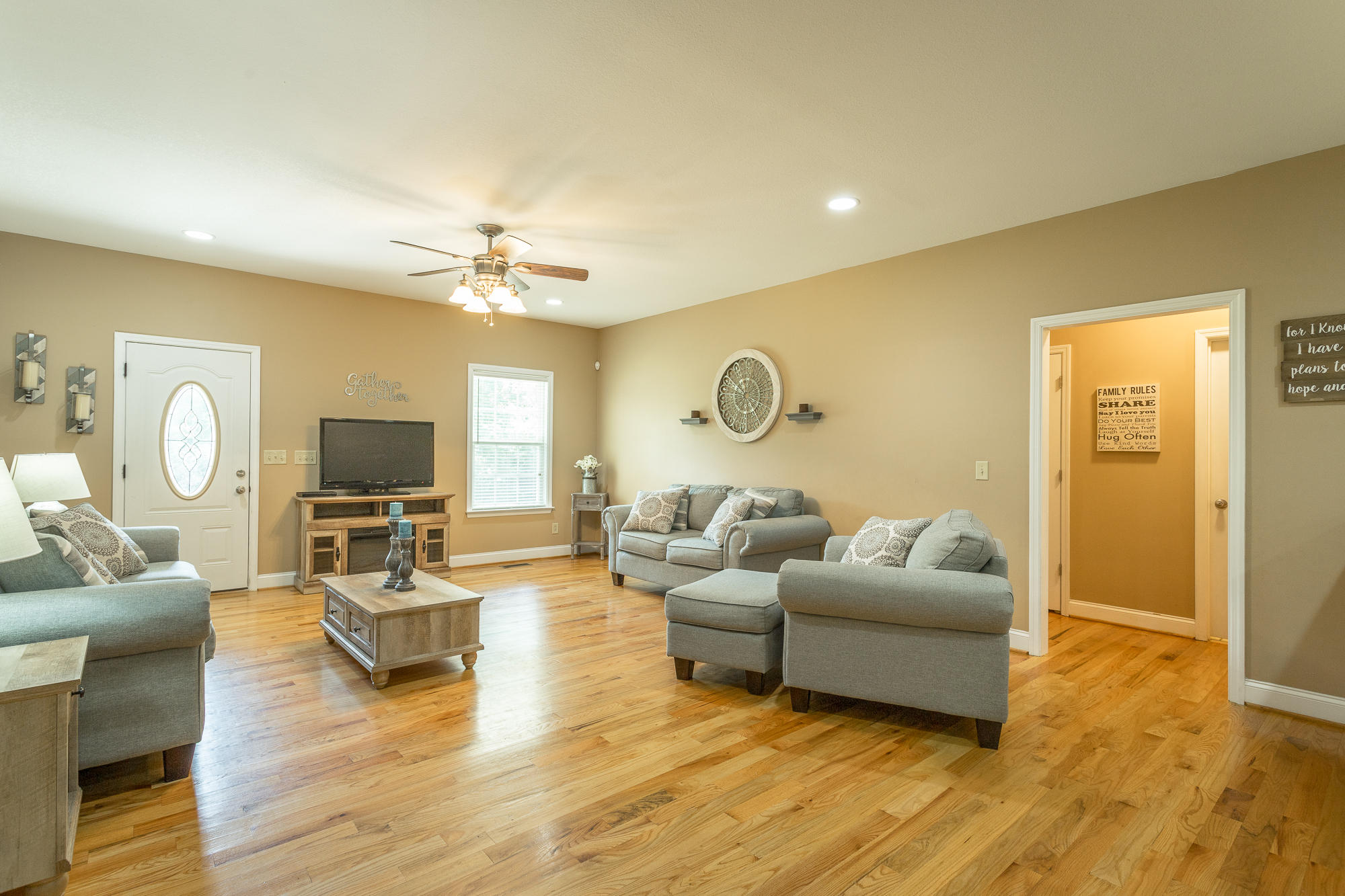 1890 Temperance Hall Road Rock Spring, GA 30739 - Photo 21 of 79 Living Room
