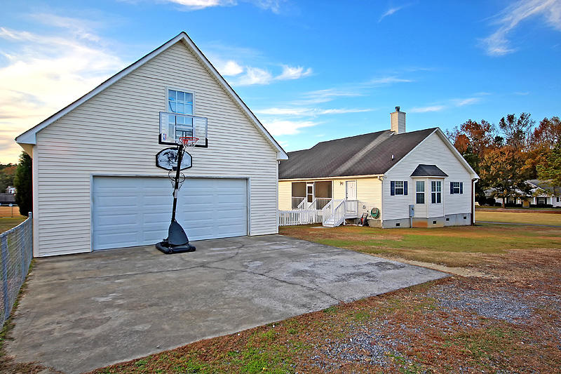 159 Columns Road Summerville, SC 29483 - Photo 27 of 30 IMG_5706-copy