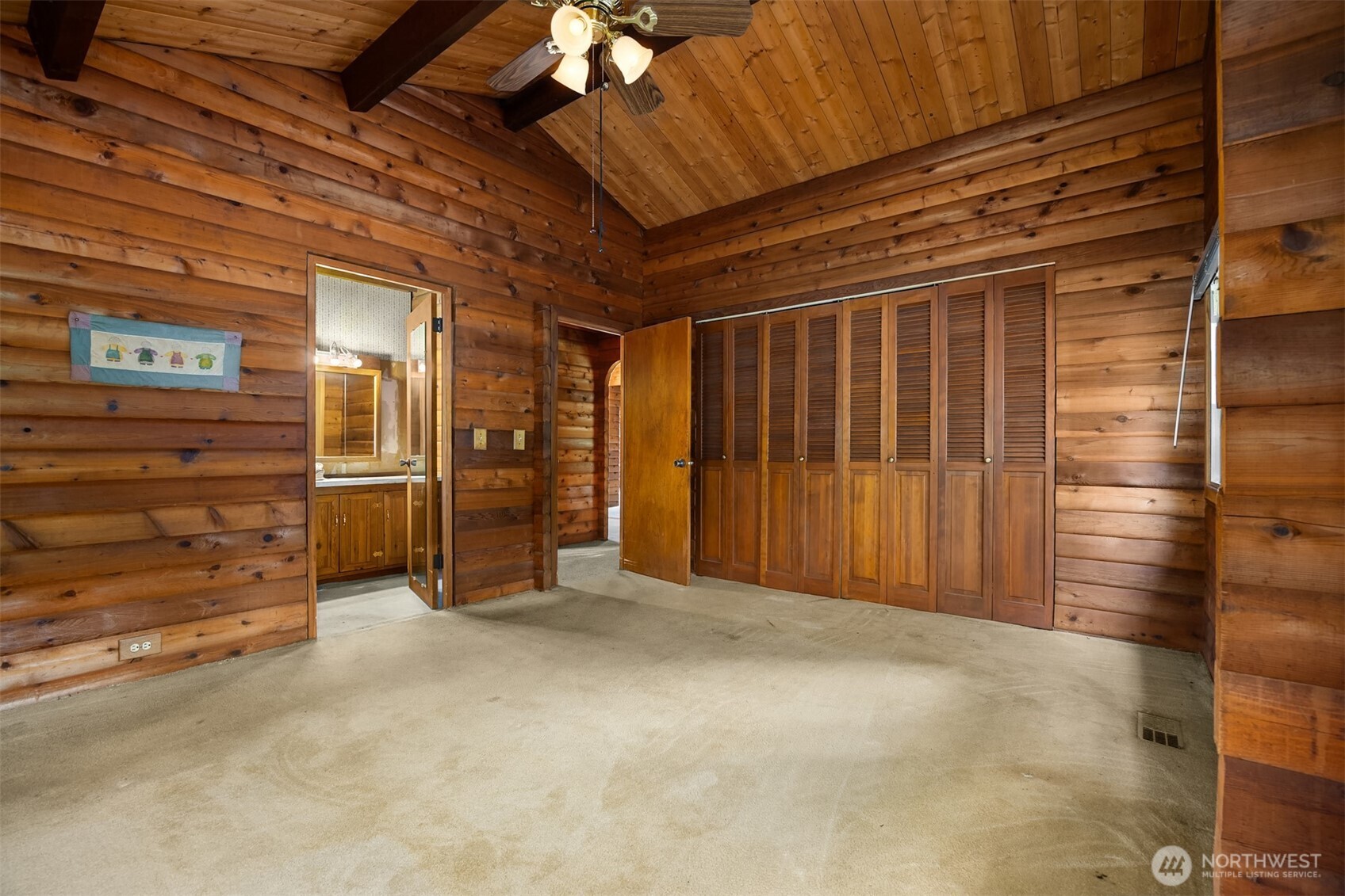 10862 Falk Road Northeast Bainbridge Island, WA 98110 - Photo 21 of 34 a view of an empty room