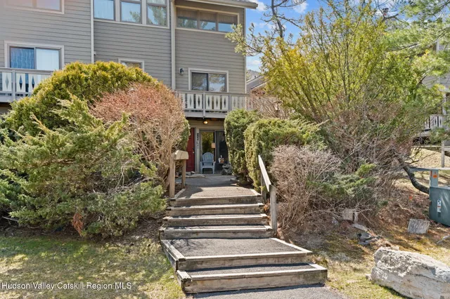 $325,000 | 70 Highlands Lane, Unit E2, Hunter, NY 12442