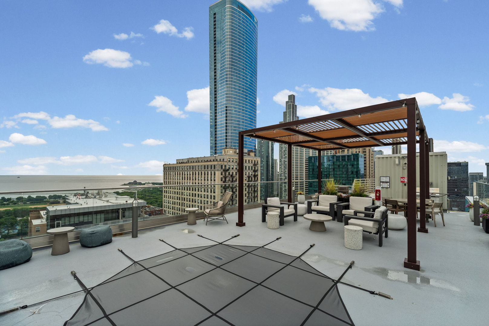 40 East 9th Street, Unit 1907 Chicago, IL 60605 - Photo 25 of 28