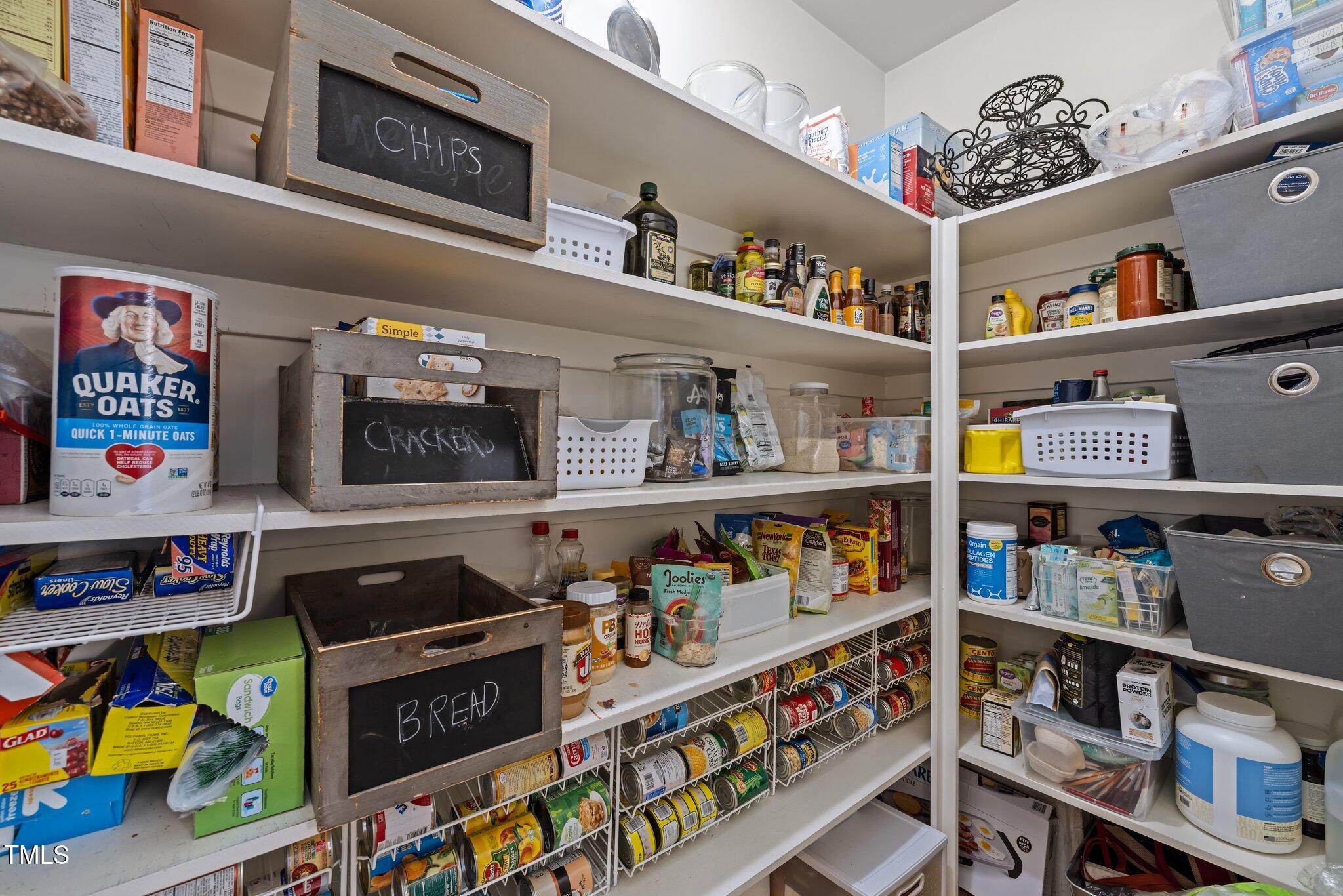 2532 Tuffeto Trace Apex, NC 27502 - Photo 28 of 57 36-web-or-mls-5Z8A6918