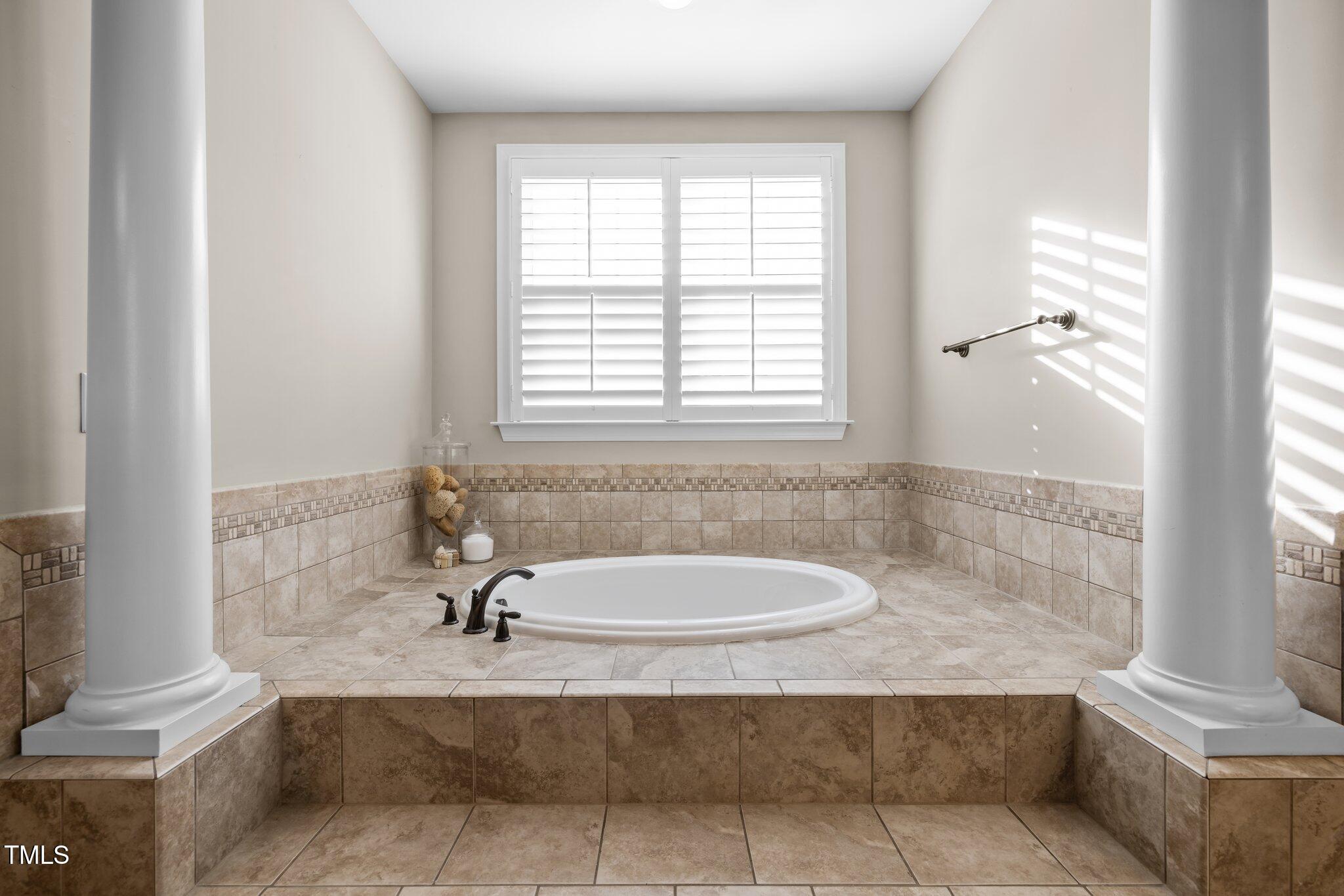 2532 Tuffeto Trace Apex, NC 27502 - Photo 34 of 57 7-web-or-mls-5Z8A6828