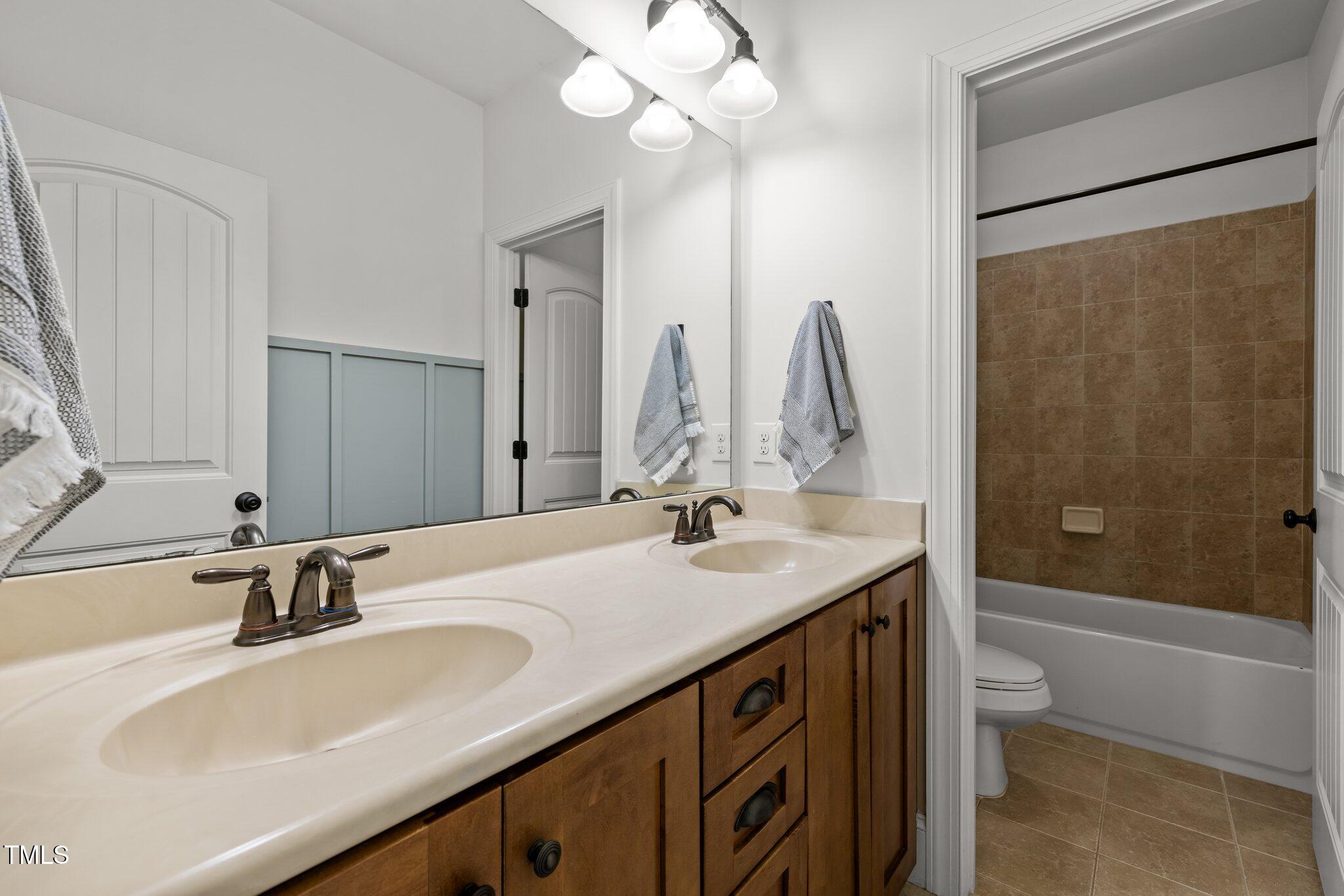 2532 Tuffeto Trace Apex, NC 27502 - Photo 38 of 57 11-web-or-mls-5Z8A6840