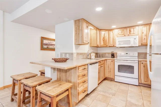 $1,183,000 | 2320 Ski Trail Lane, Unit 101, Steamboat Springs, CO 80487