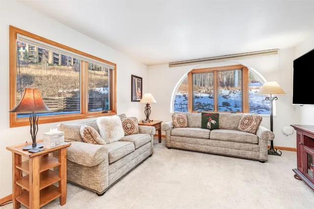 $1,183,000 | 2320 Ski Trail Lane, Unit 101, Steamboat Springs, CO 80487