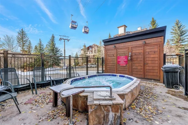 $1,183,000 | 2320 Ski Trail Lane, Unit 101, Steamboat Springs, CO 80487