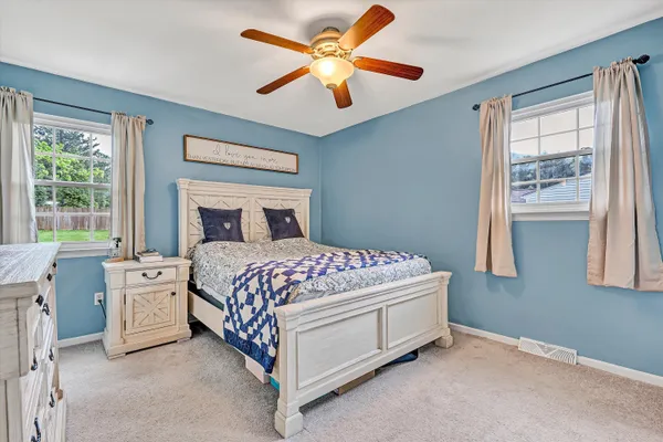 $329,995 | 52 Hillview Drive, Roanoke, VA 24019