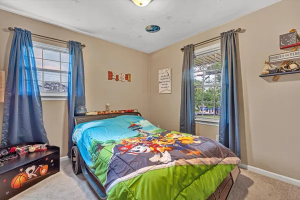 $329,995 | 52 Hillview Drive, Roanoke, VA 24019