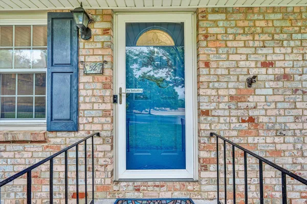 $329,995 | 52 Hillview Drive, Roanoke, VA 24019