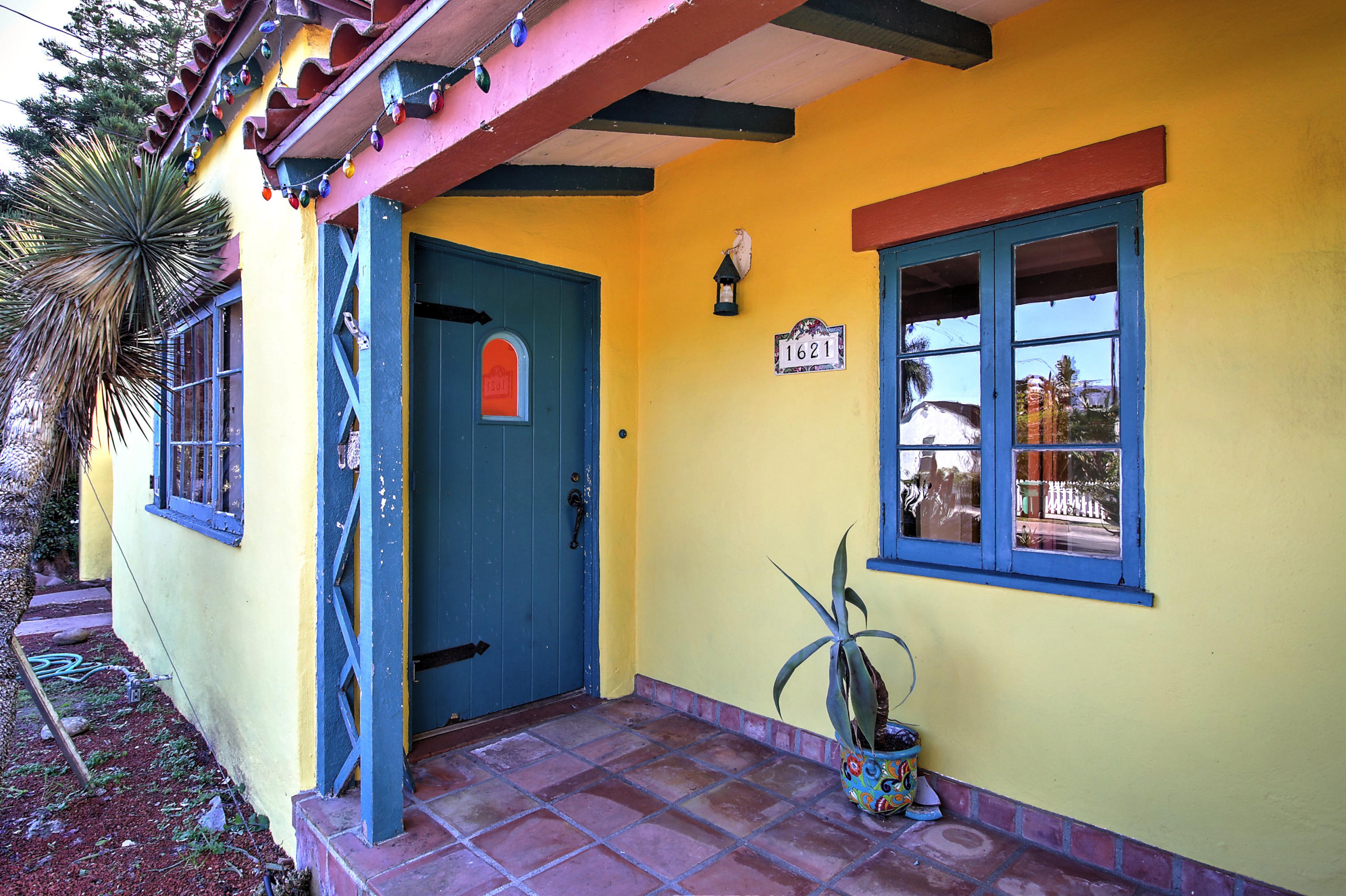 1621 Clearview Road Santa Barbara, CA 93101 - Photo 3 of 14 001