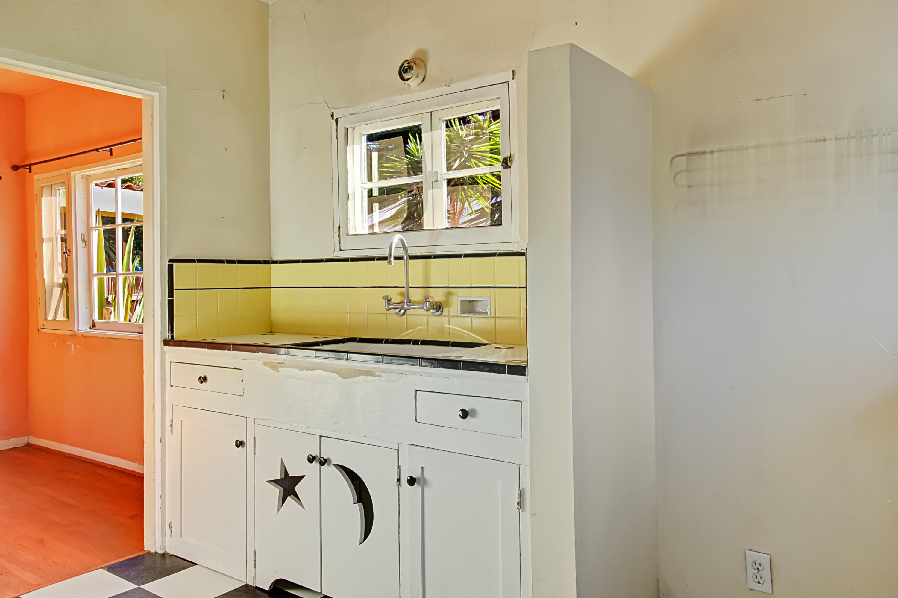 1621 Clearview Road Santa Barbara, CA 93101 - Photo 6 of 14 017