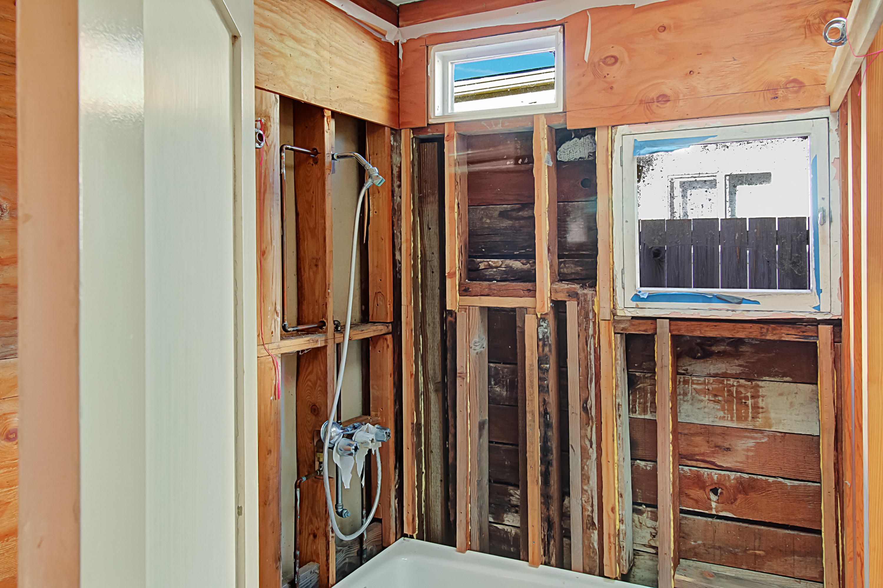 1621 Clearview Road Santa Barbara, CA 93101 - Photo 9 of 14 013