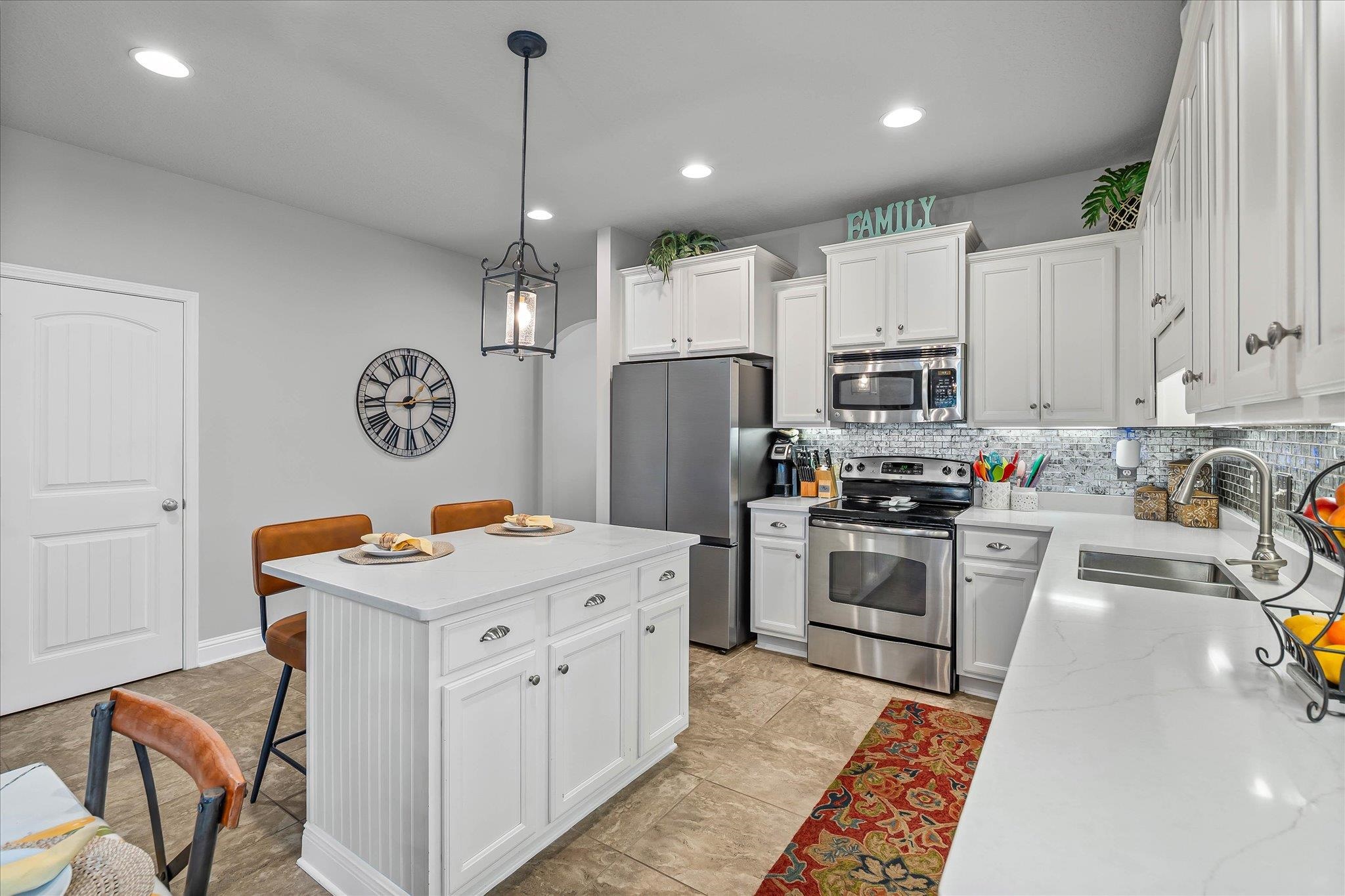 10677 Orkney Way Daphne, AL 36527 - Photo 6 of 22 Kitchen
