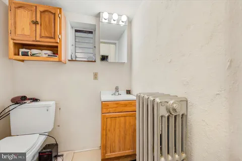 $299,900 | 815 Tremont Avenue, Norristown, PA 19401