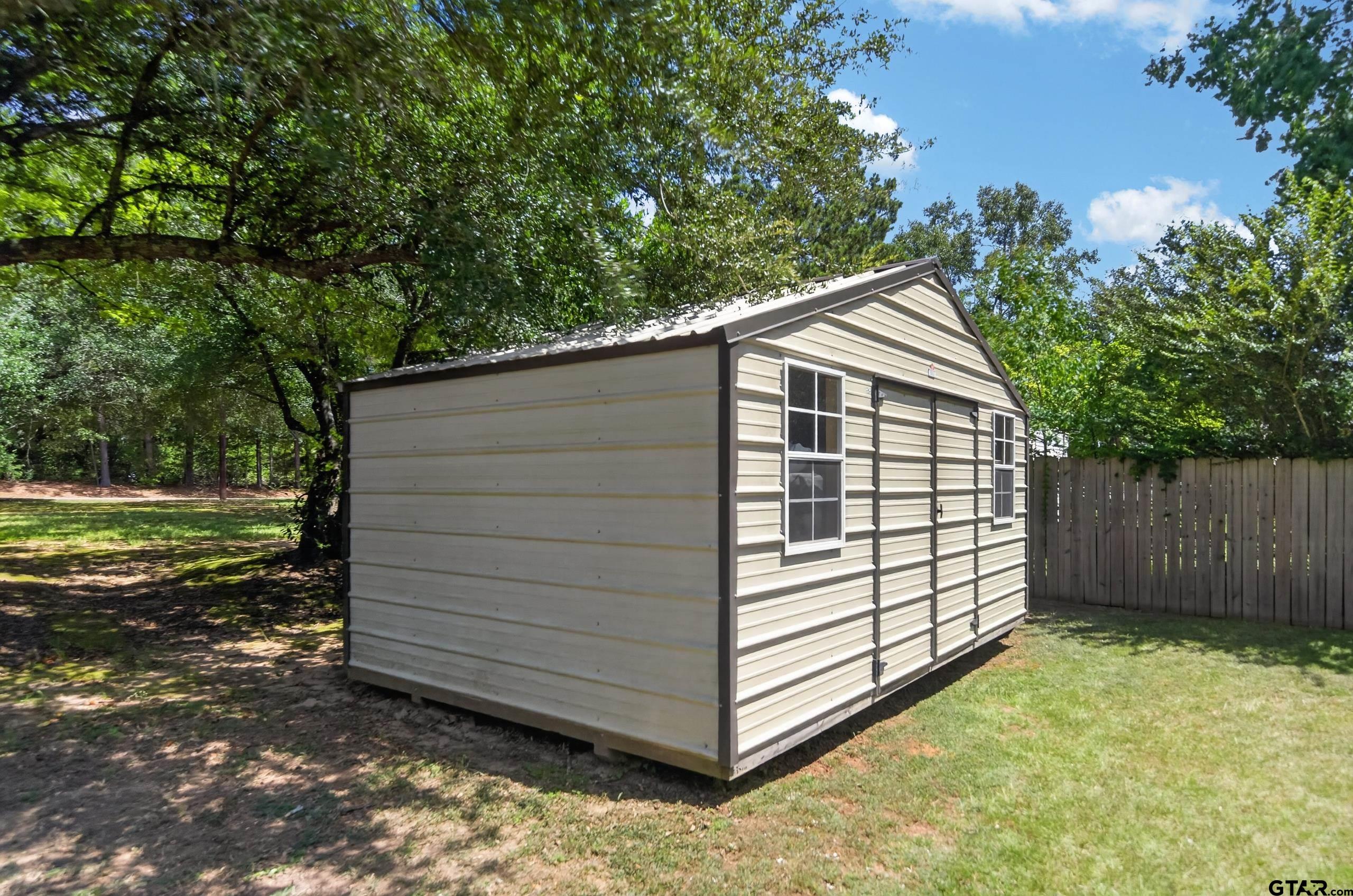 2425 Liveoak Street Jacksonville, TX 75766 - Photo 31 of 33