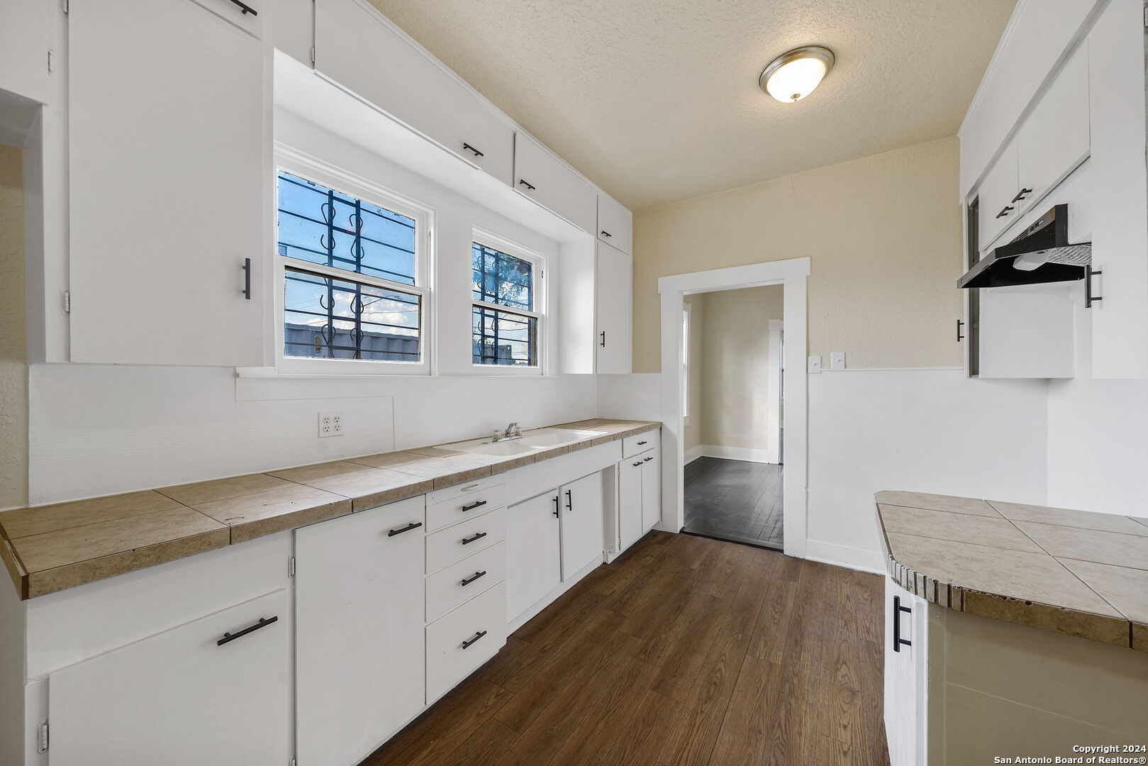 840 Culebra Road San Antonio, TX 78201 - Photo 9 of 25