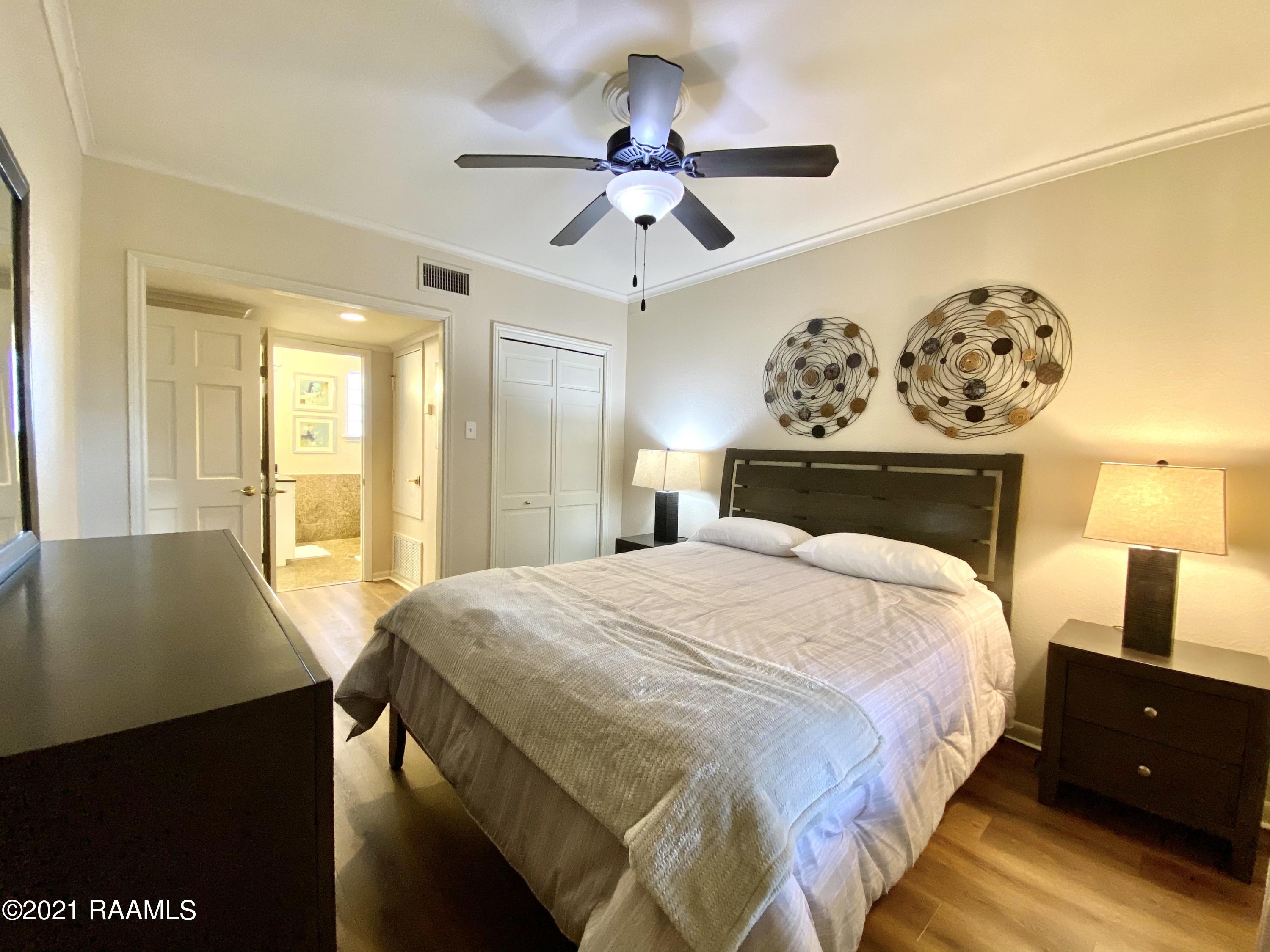 213 Bendel Road, Unit 208 Lafayette, LA 70503 - Photo 13 of 28 6-Bedroom (2)
