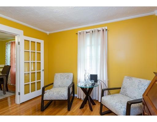 155 Eddy Street Springfield, MA 01104 - Photo 8 of 38