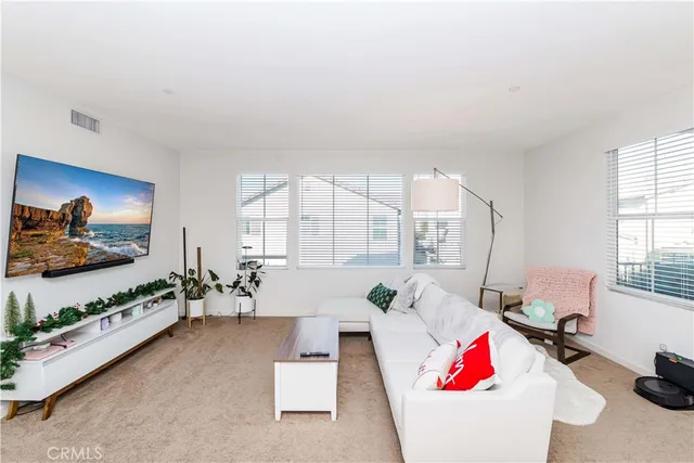 $739,000 | 217 Promenade Street, Pomona, CA 91768