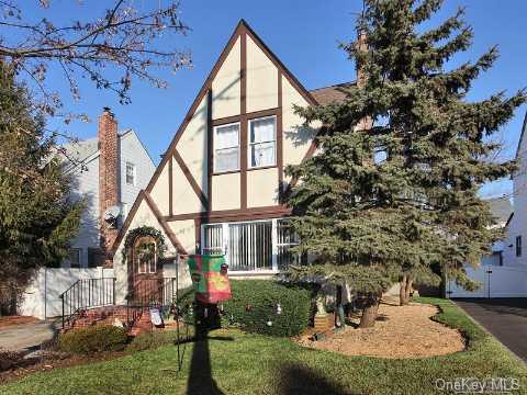 370 Marcellus Road Mineola, NY 11501 - Photo 1 of 1 Gallery Image 1