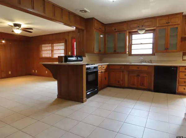 $1,495 | 1220 Powers Drive, Tyler, TX 75701