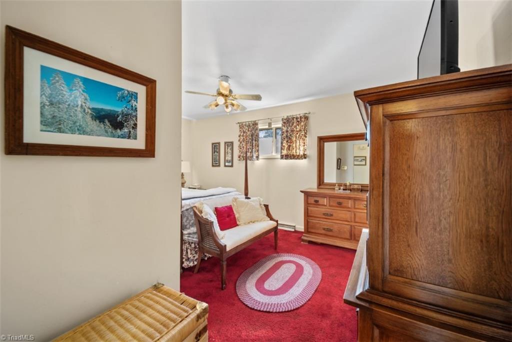 1177 Hedgecock Road High Point, NC 27265 - Photo 27 of 38 Gallery Image 27