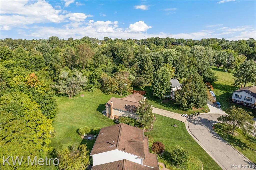 1411 Deerhurst Court Rochester Hills, MI 48307 - Photo 37 of 48