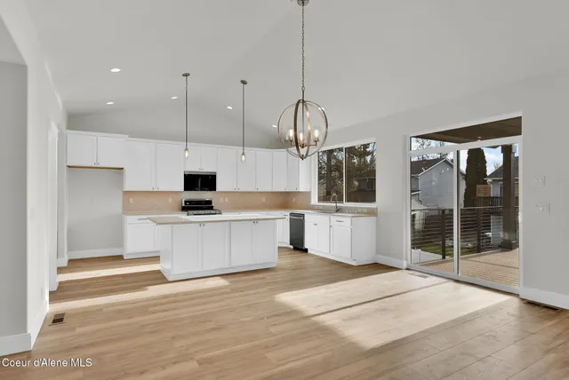 $798,405 | 15109 North Liane Lane, Rathdrum, ID 83858