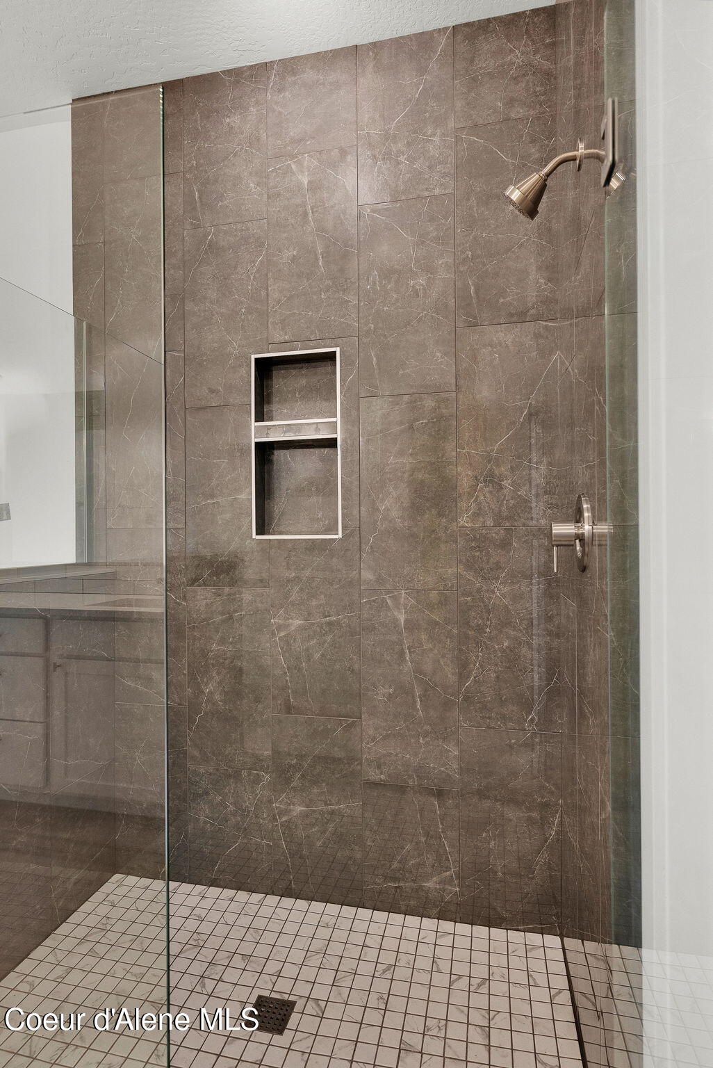 15109 North Liane Lane Rathdrum, ID 83858 - Photo 23 of 55 Primary Shower