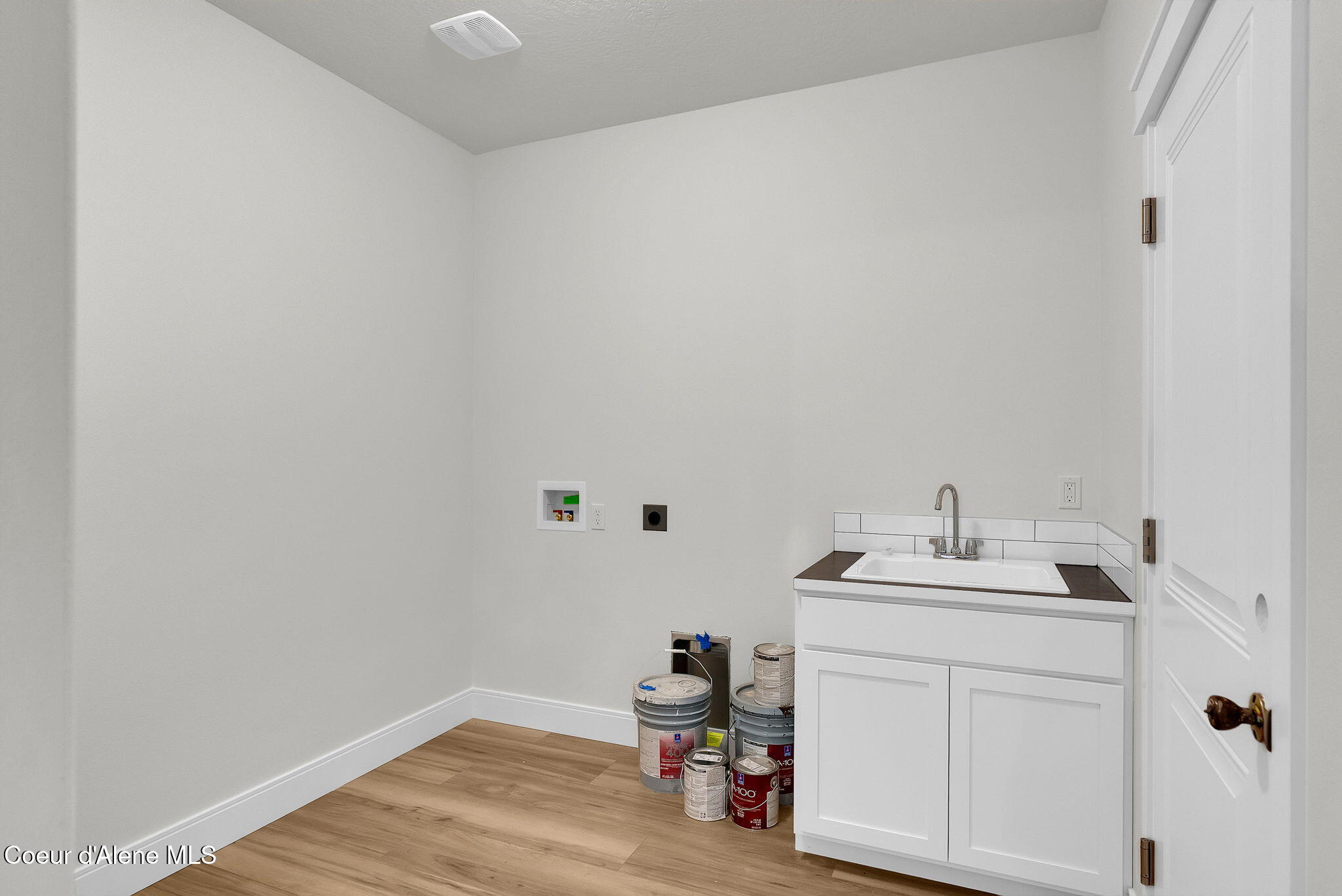 15109 North Liane Lane Rathdrum, ID 83858 - Photo 32 of 55 Laundry