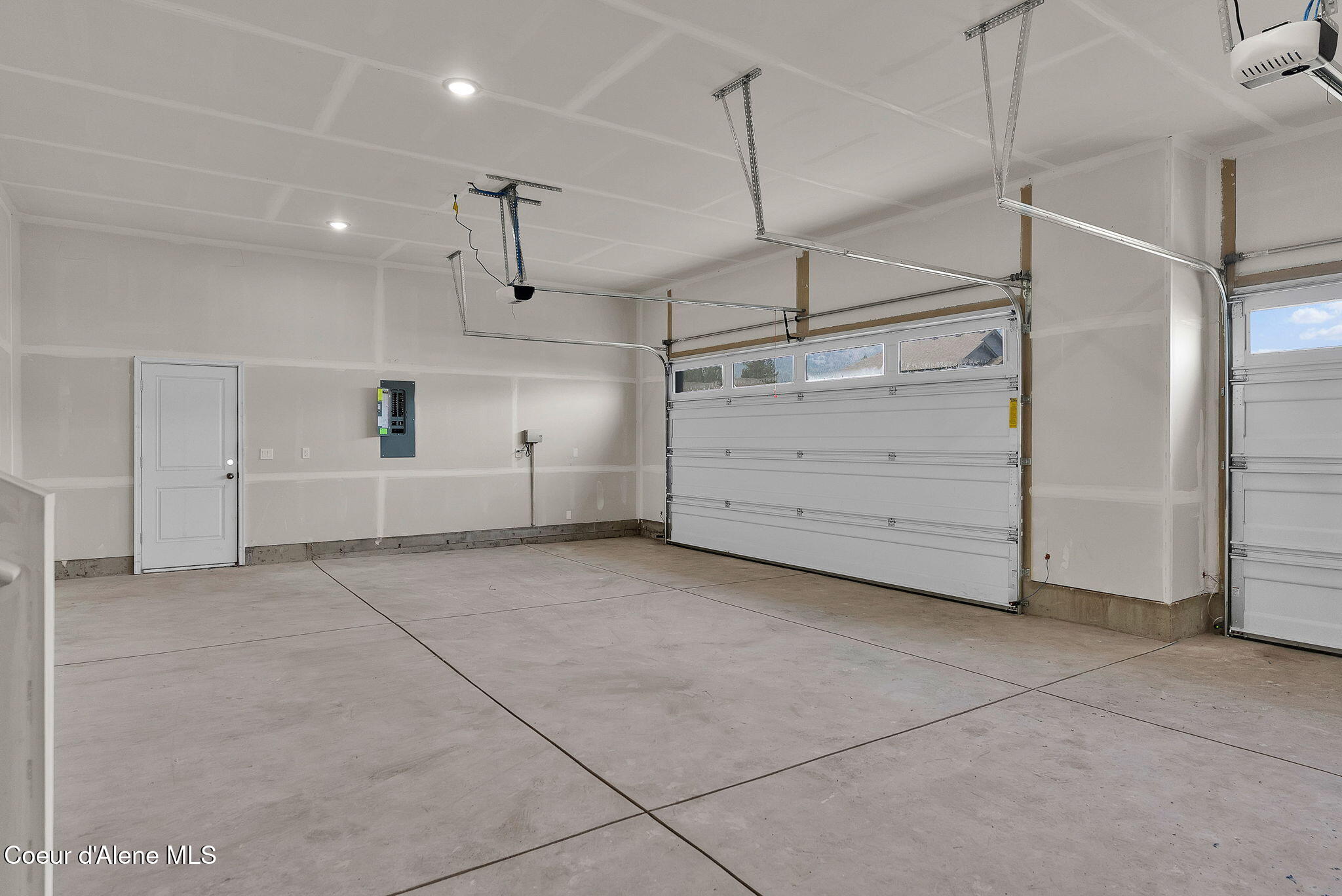 15109 North Liane Lane Rathdrum, ID 83858 - Photo 34 of 55 Garage